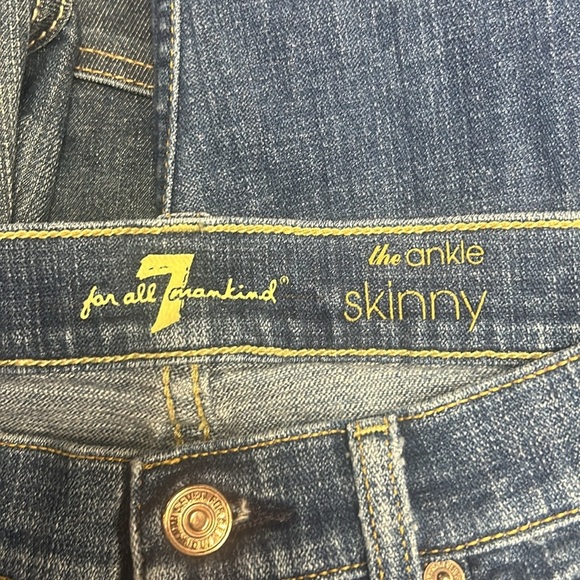 7 for all mankind size 26 the ankle skinny - Picture 3 of 4